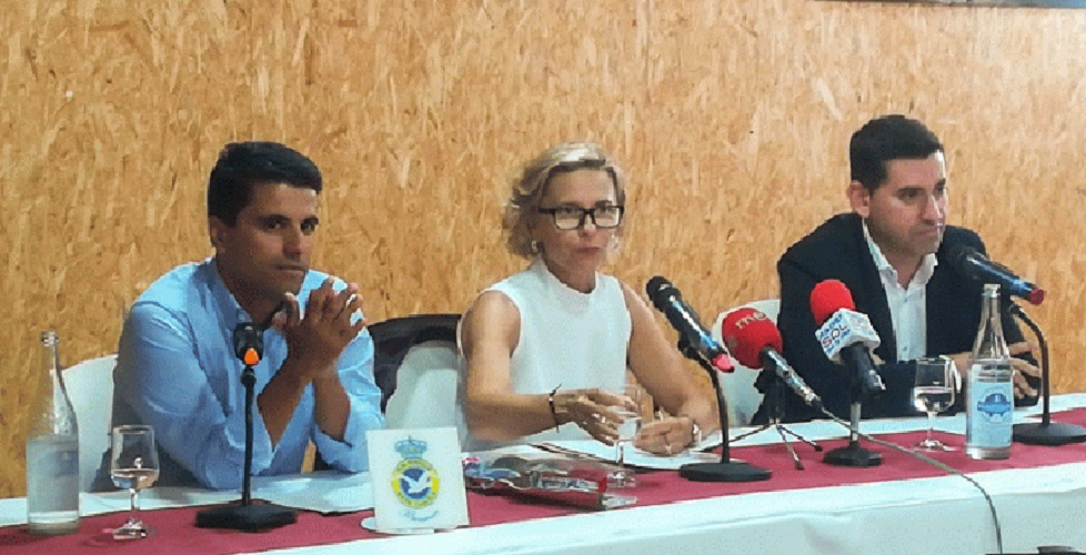 Samuel Henriquez (NC), Conchy Narváez (PSOE) y Alejandro Marichal (CC)