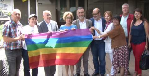 Izado bandera LGTBI en Cabildo Gran Canaria 2015