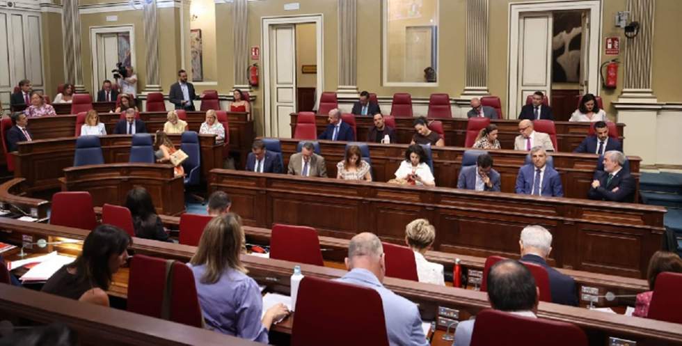Parlamento aprueba agilizar las licencias en urbanismo