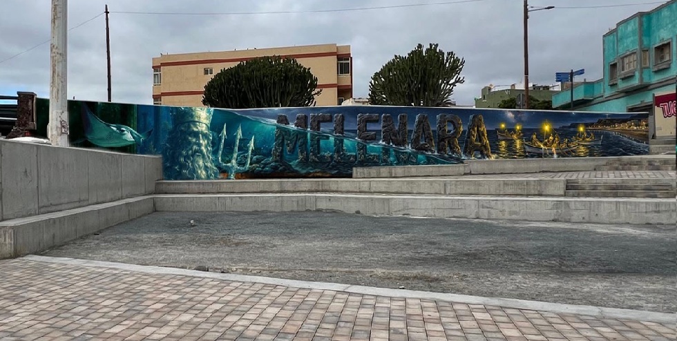 Esperpento en Melenara, un mural para tapar el hormig&oacute;n