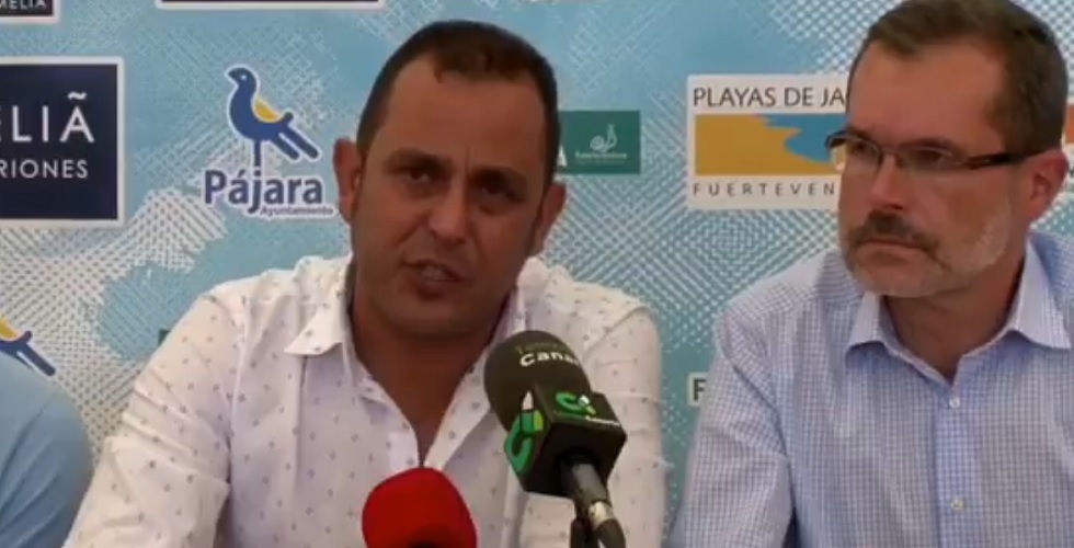 Blas Acosta en imagen de archivo junto a Marcial Morales
